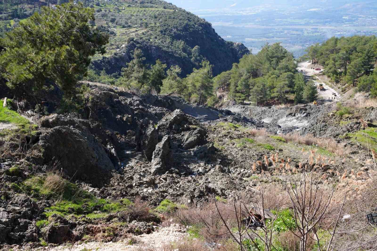 Muğla’nın Seydikemer ilçesinde Bağlıağaç ile