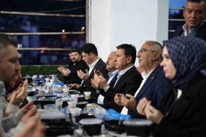 Başkan Aras, Kavaklıdere’de vatandaşlar ile iftar sofrasında buluştu