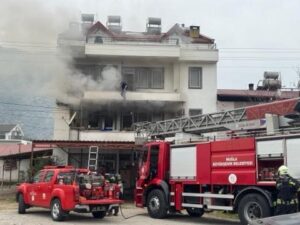 Fethiye’de ev yangını