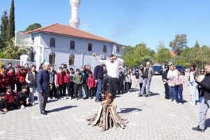 Köyceğiz İmam Hatip Ortaokulu’nda Nevruz coşkusu yaşandı