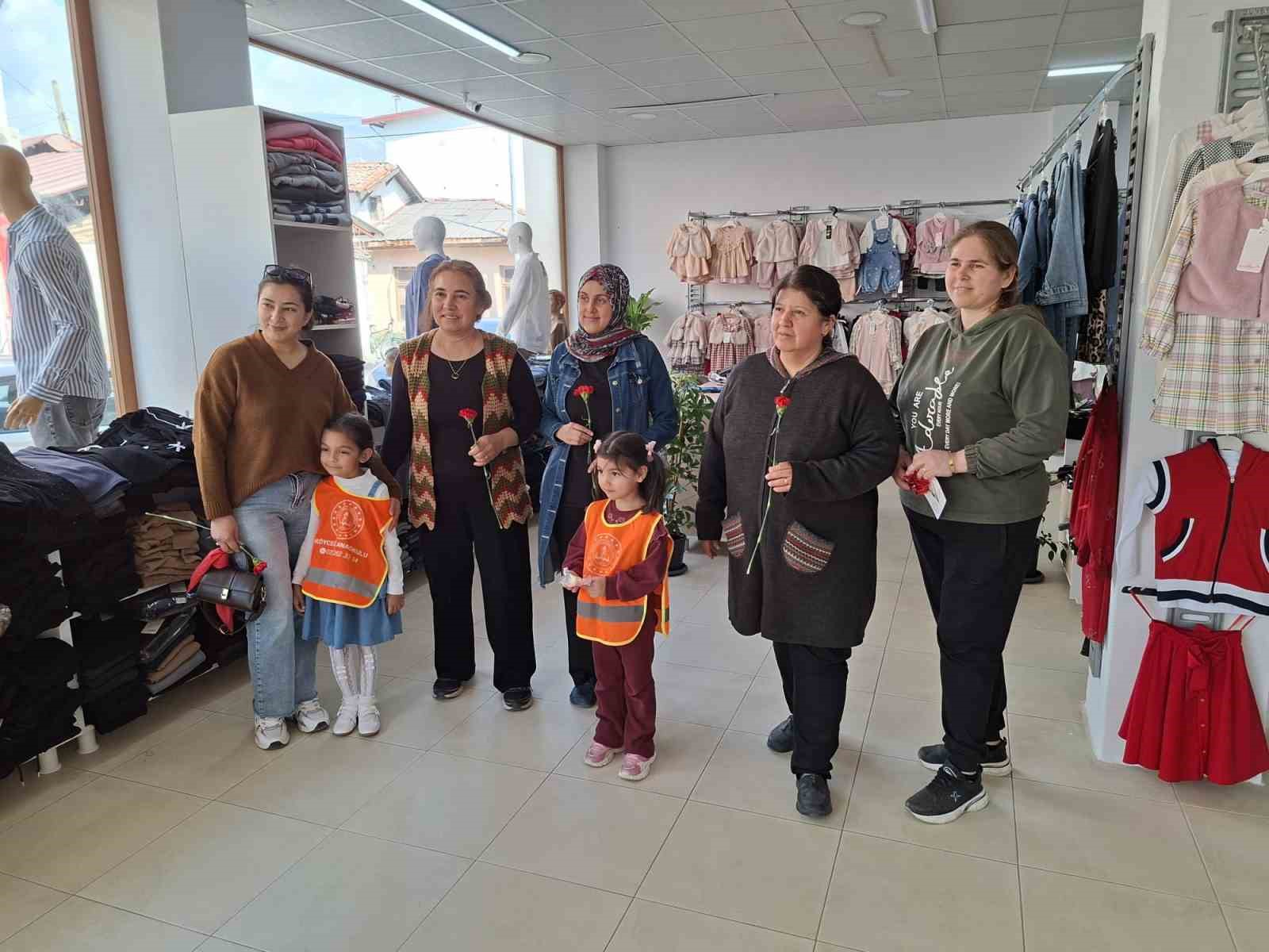 Köyceğiz Anaokulu öğrencileri, 8