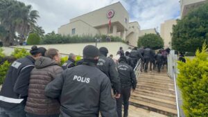 Marmaris’teki rüşvet operasyonunda 4 tutuklama
