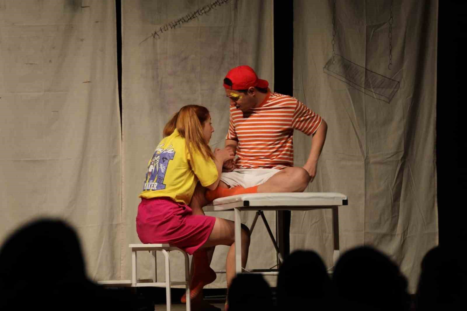 Menteşe Belediye Tiyatrosu, "Çocuk