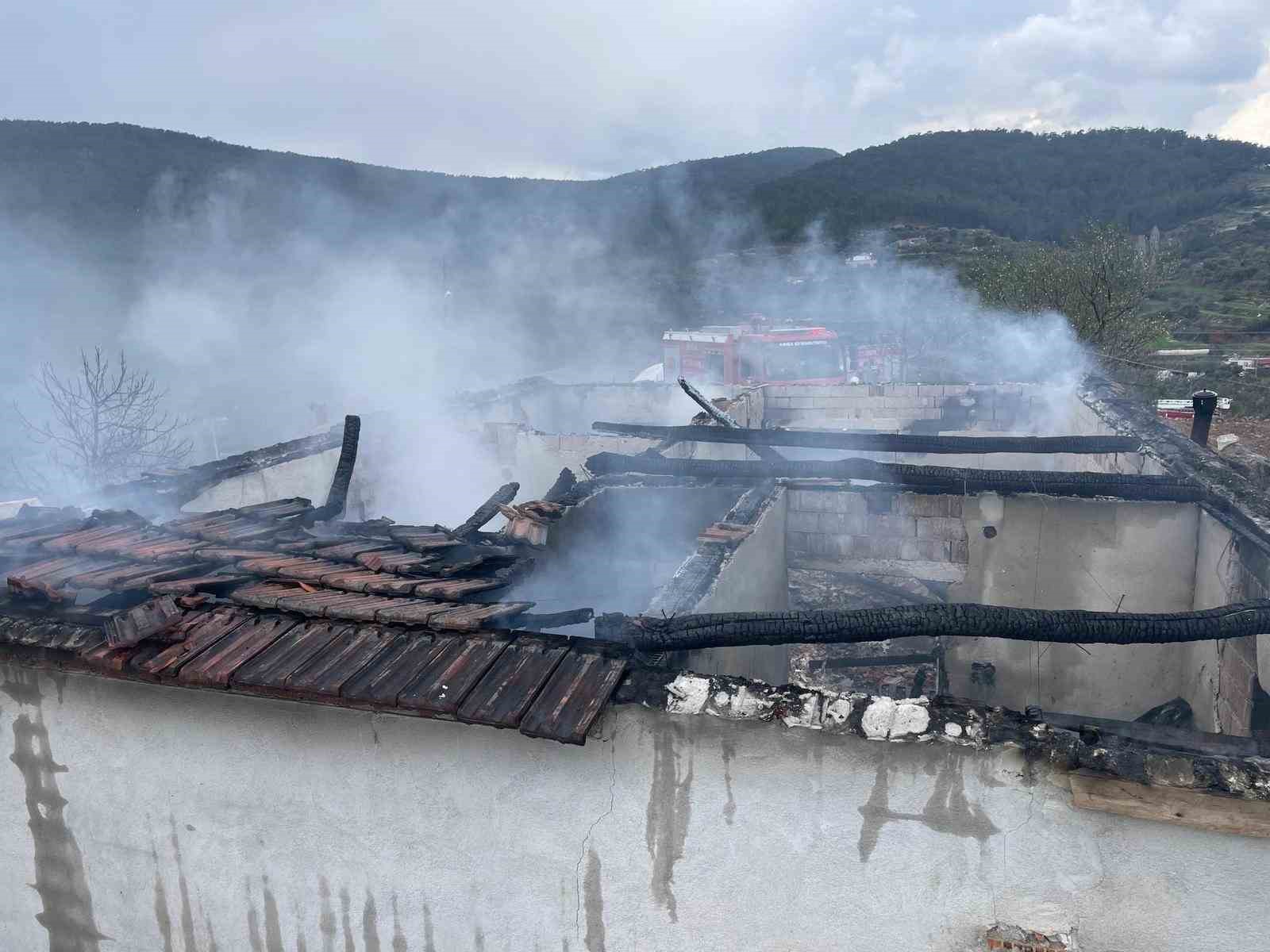 Muğla’nın Yatağan ilçesindeki yangında