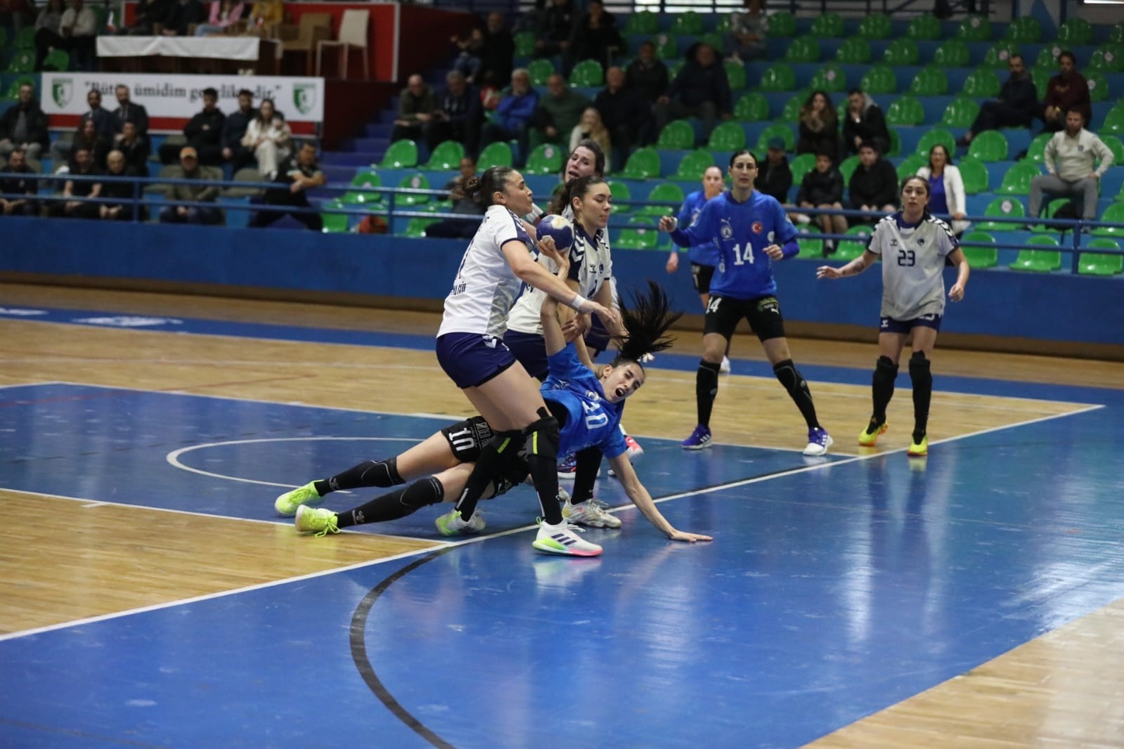 Armada Praxis Yalıkavak Spor Kulübü,