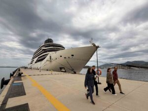 Four Seasons 1 137 yolcu ile Bodrum’a geldi