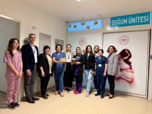 Muğla Eğitim ve Araştırma Hastanesi’nde ebeler unutulmadı