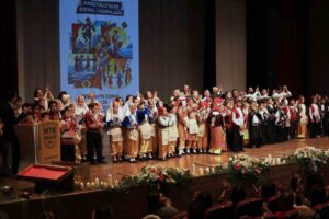 MTK Koleji öğrencilerinden ‘Anadolu’nun Renkli Adımları’ gösterisi