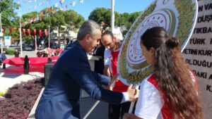 Muğla’da 19 Mayıs coşkusu Gençlik Haftası çelenk sunma töreniyle başladı