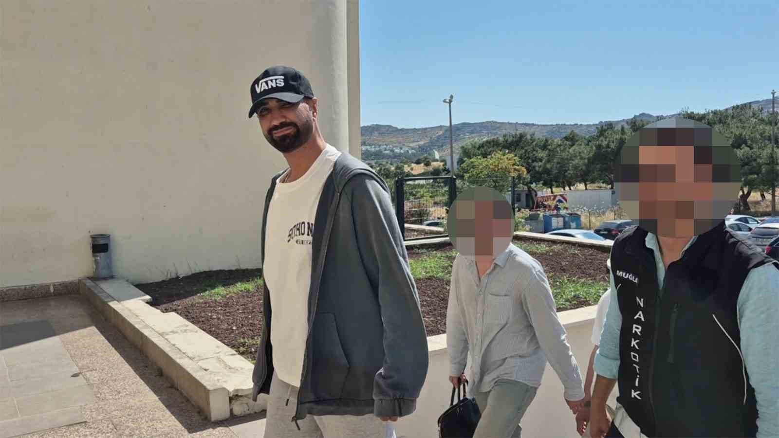 Ünlü isimlere yönelik uyuşturucu