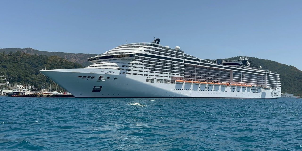 Muğla’nın Marmaris ilçesi gümrüklü limanına