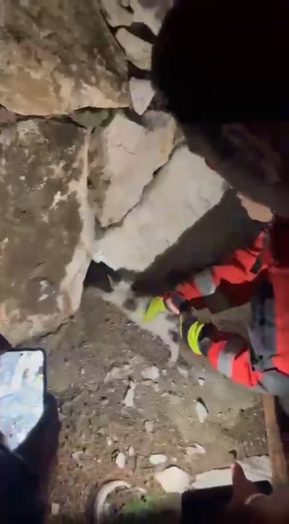 Muğla’nın Yatağan ilçesinde taş duvar