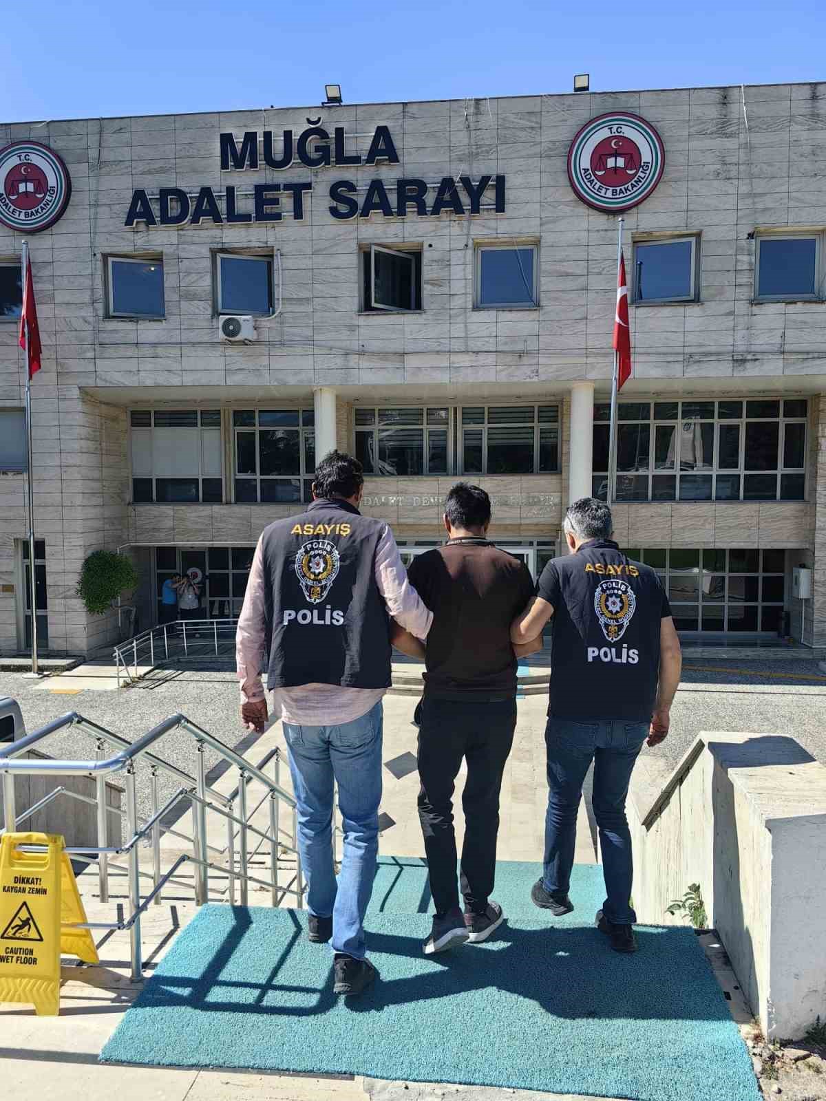 Muğla’da çeşitli suçlardan aranması bulunan